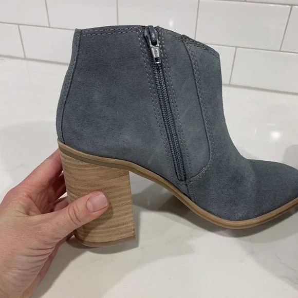 Lucky Brand | Bootie Pellyon Heeled Suede Gray Ankle - Picture 5 of 7